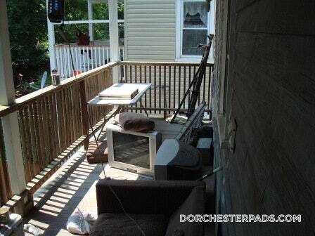 Building Photo - 18 Taft St