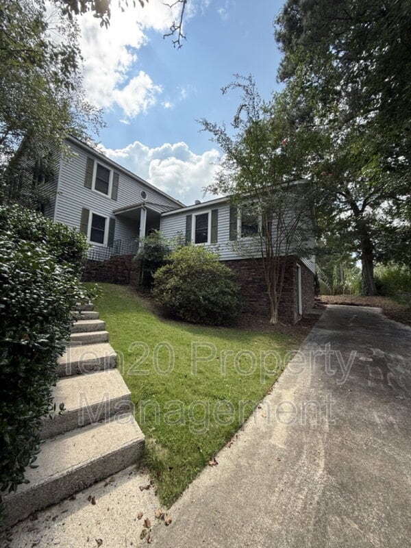 Building Photo - 3812 Wingate Dr