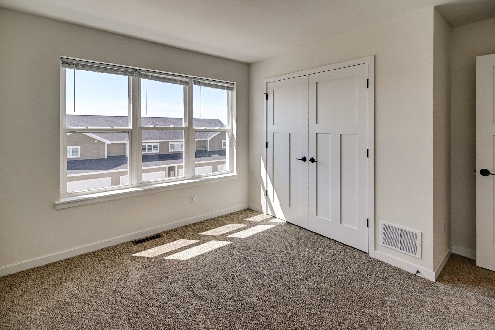 Building Photo - 4879 Lacy Rd