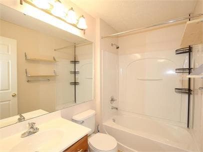 Building Photo - 7151 English Dr