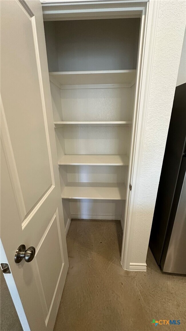 Building Photo - 1209 Lehmann Dr