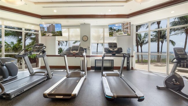 Building Photo - 1460 S Ocean Blvd