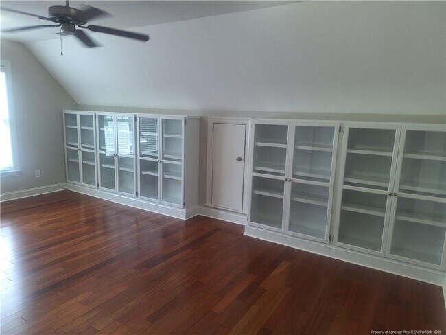 Building Photo - 2083 Broadman Ave