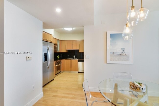 Building Photo - 6365 Collins Ave