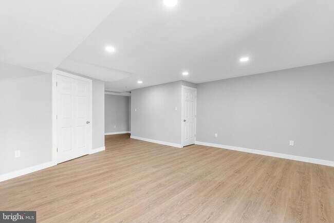 Building Photo - 11409 Berland Pl