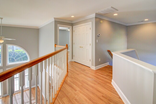 Building Photo - 219 Brandywine Pl Dr