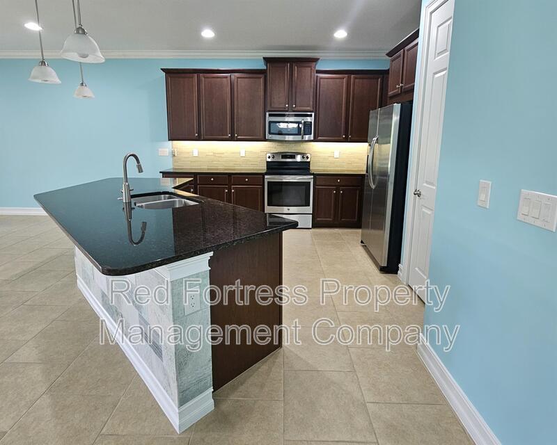 Building Photo - 13105 Silver Thorn Loop