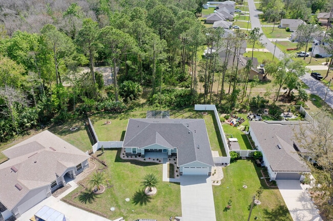 Building Photo - 4 Karl Ct