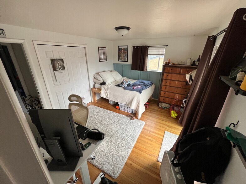 Building Photo - 3226 Gladiola Dr