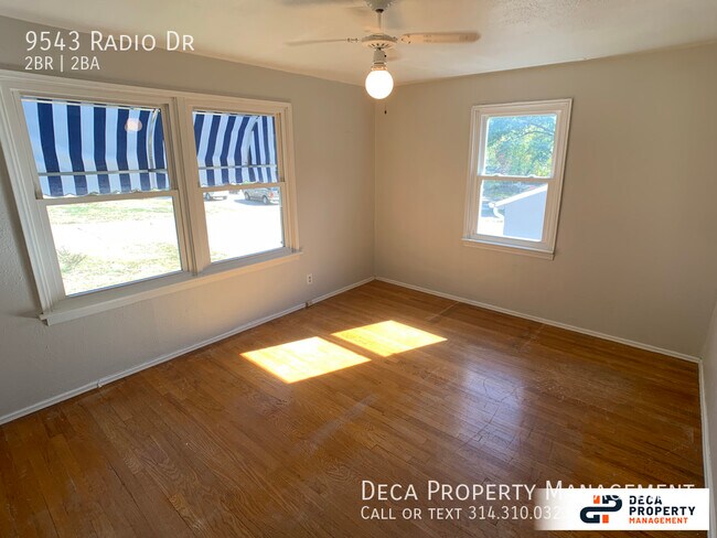 Building Photo - 2 Bedroom House
