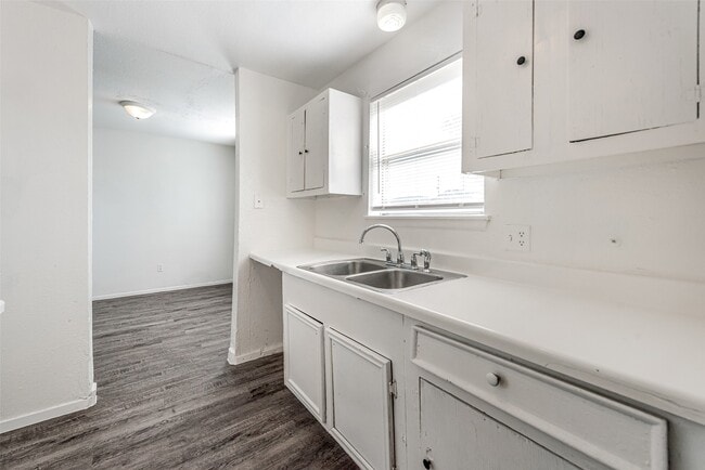 Building Photo - 3348 Scotch Moss Ln