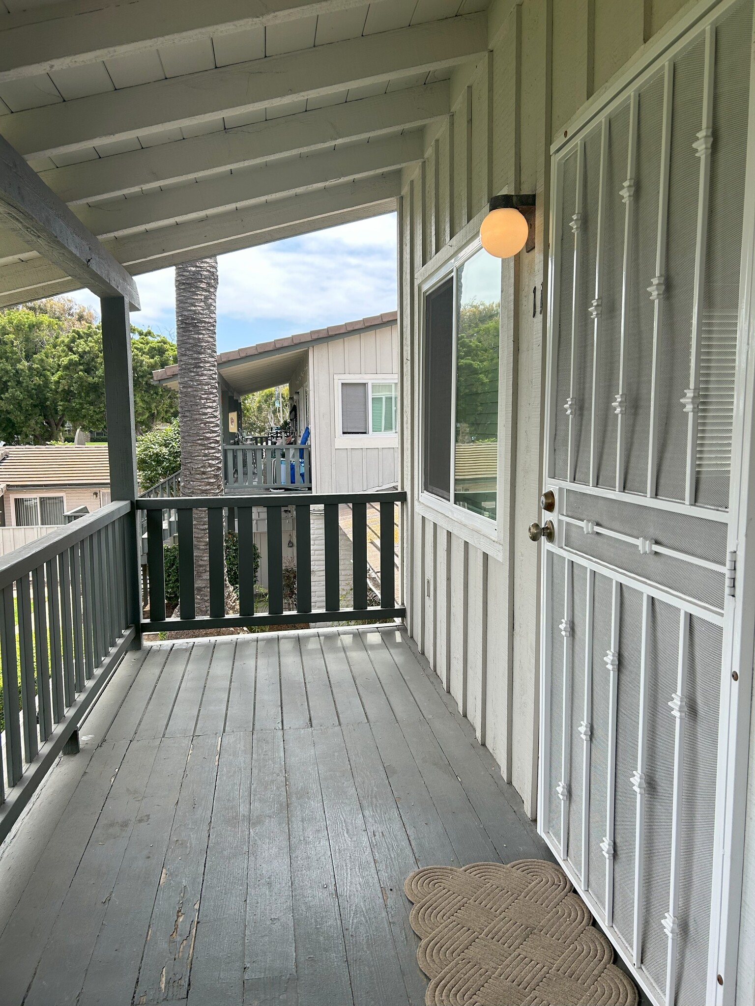 Area outside front door - 3080 Lincoln St