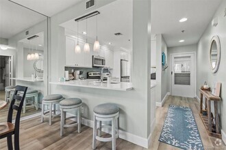 Building Photo - 6082 SE Landing Way