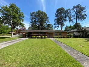 Building Photo - Kensington Park Single Family Home