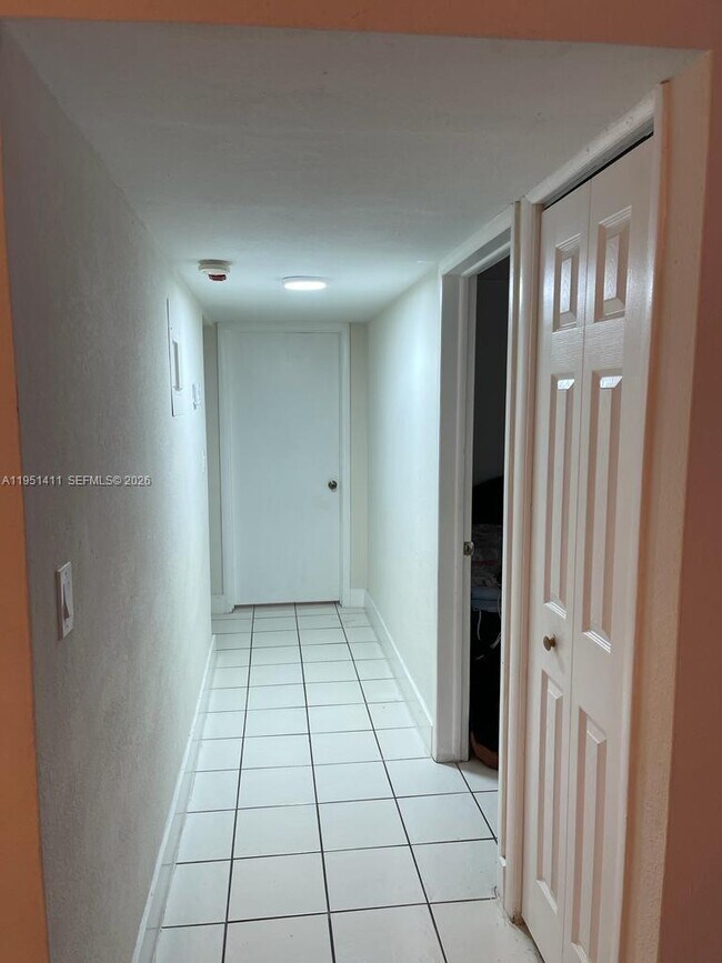 Building Photo - 505 NW 72nd Ave