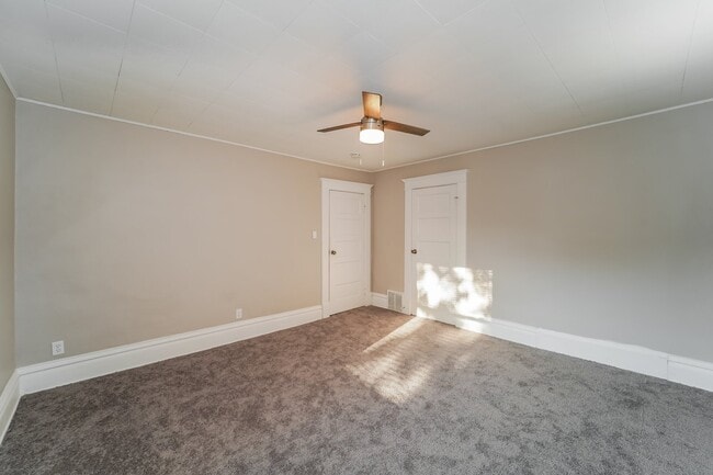Building Photo - 5326 N 35th St