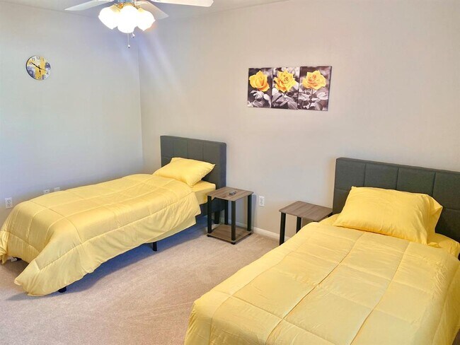 Building Photo - 738 Bridle Ridge Loop