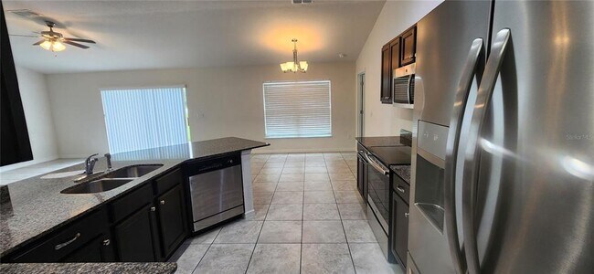 Building Photo - 6960 SW 130th Ln Rd