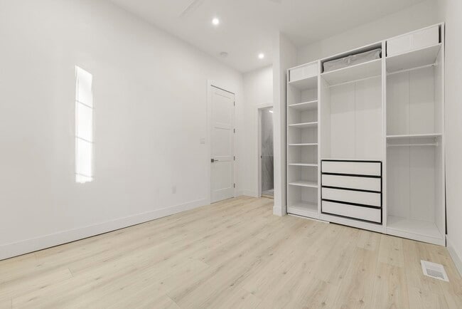 Building Photo - 317 Sherman Ave