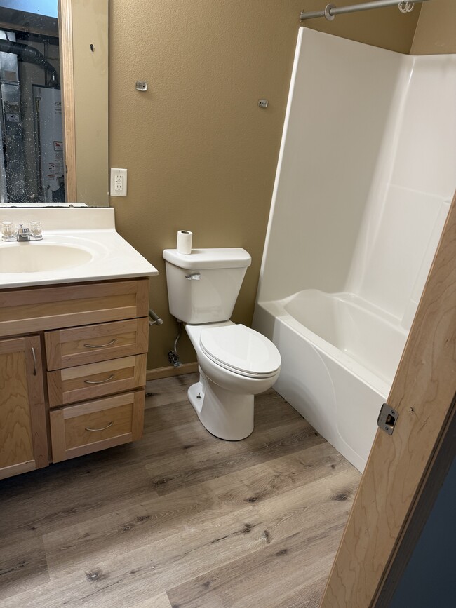 Building Photo - 2444 Catskill Ct