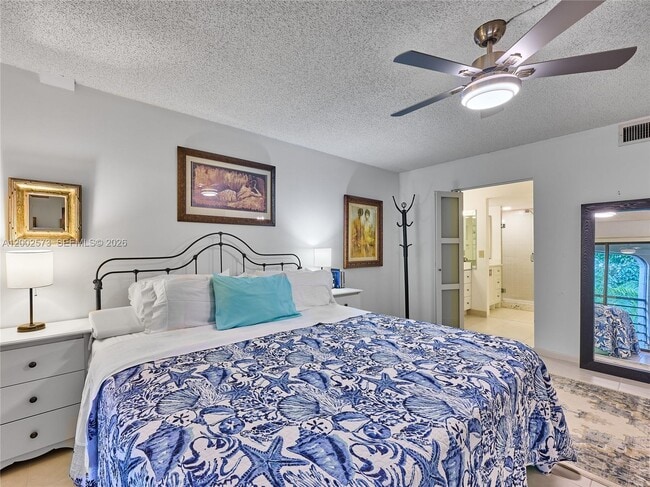 Building Photo - 10143 Mangrove Dr