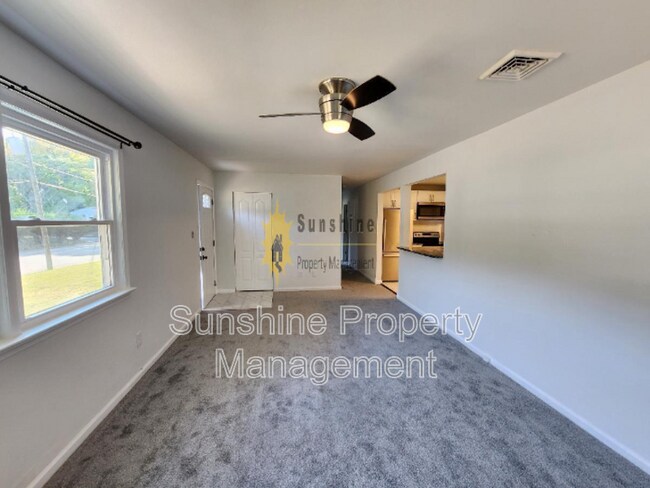 Building Photo - 213 Picard Dr