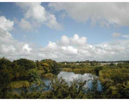 Building Photo - Spectacular 1BR/1BA Condo in the heart of ...