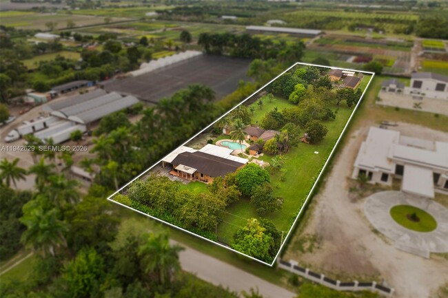 Building Photo - 20450 SW 198th Ave