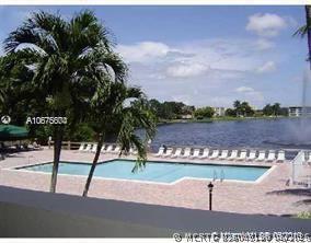 Building Photo - 1911 Sabal Palm Dr
