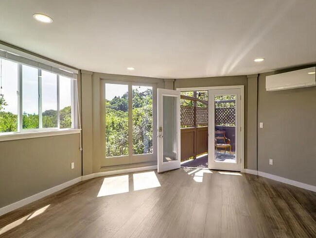 Building Photo - Cottage Retreat Minutes from Downtown Los Gatos & Saratoga