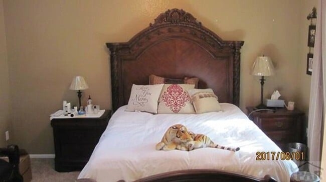 Building Photo - ALL PROSPECTIVE TENANTS MUST SUBMIT A $58 ...
