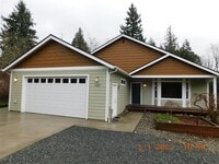 Building Photo - Single Family Home located in a quiet, pea...