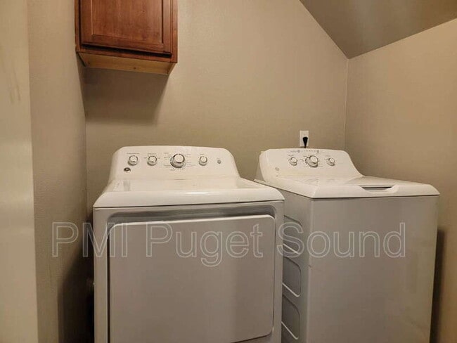 Building Photo - 17614 79th Ave Ct E