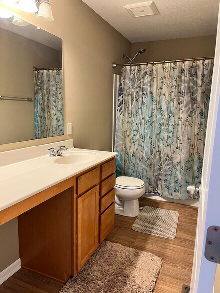 Building Photo - 165 Saddlebred Cir
