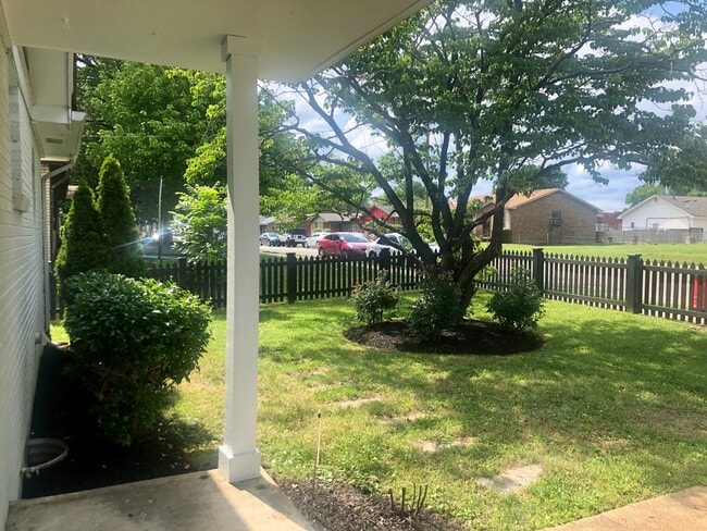 Building Photo - Cleveland Park Renovation!  Walking Distan...