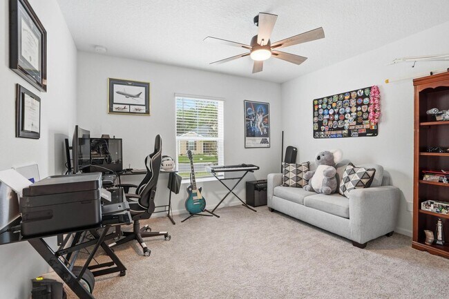 Building Photo - 5043 Big Pine Dr