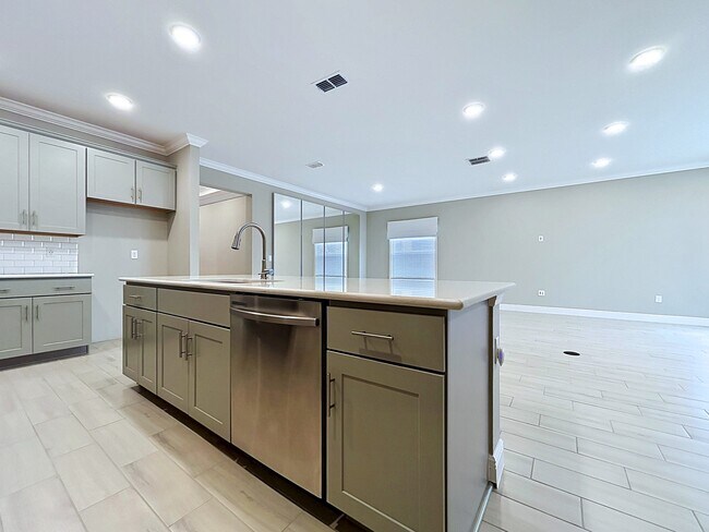 Building Photo - 11813 June Briar Loop