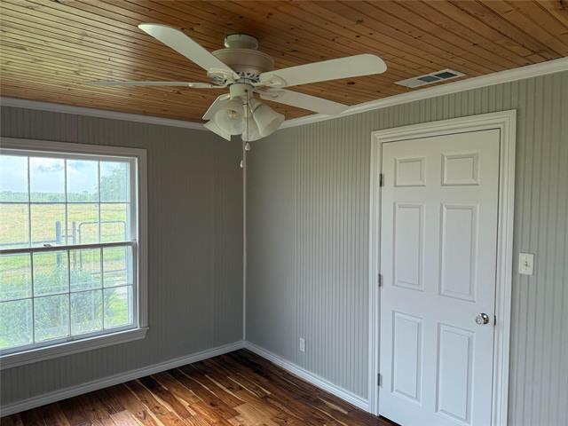 Building Photo - 429 County Rd 1227
