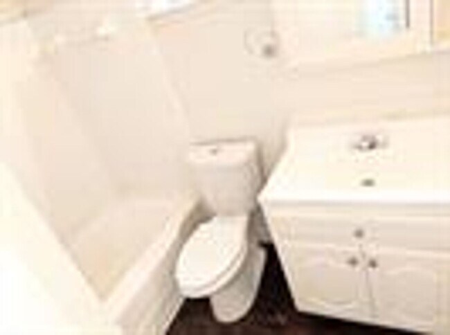 Building Photo - 6403 Hollis Ave