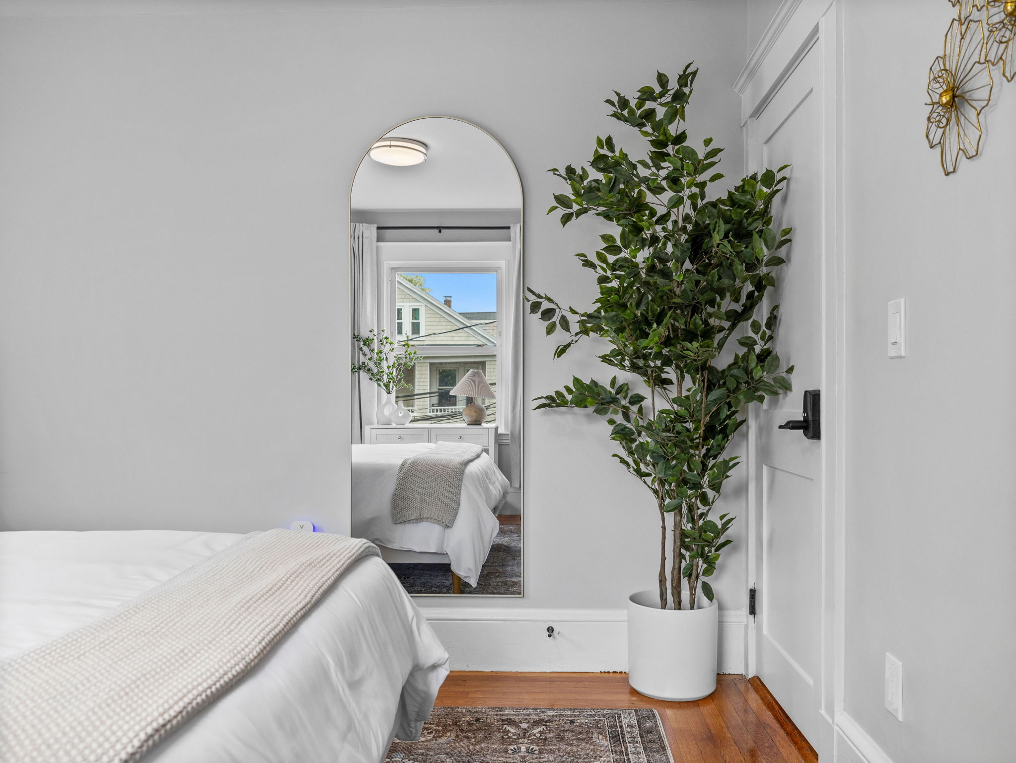 Building Photo - 1212 Broadway