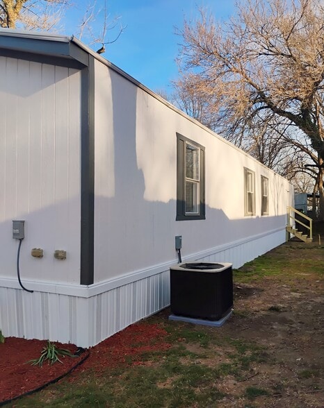 Building Photo - 110 N Michigan St