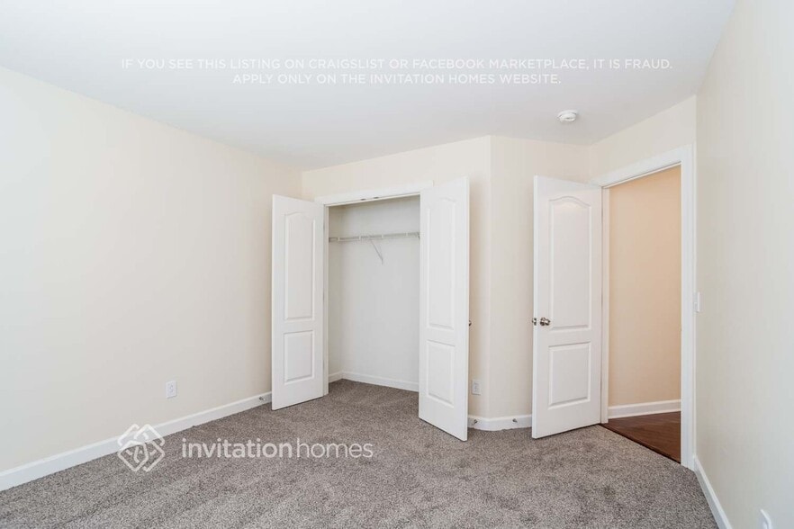 Building Photo - 404 Springwood Dr