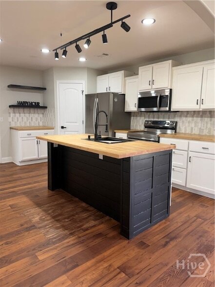 Building Photo - 35 Ben Grady Dr