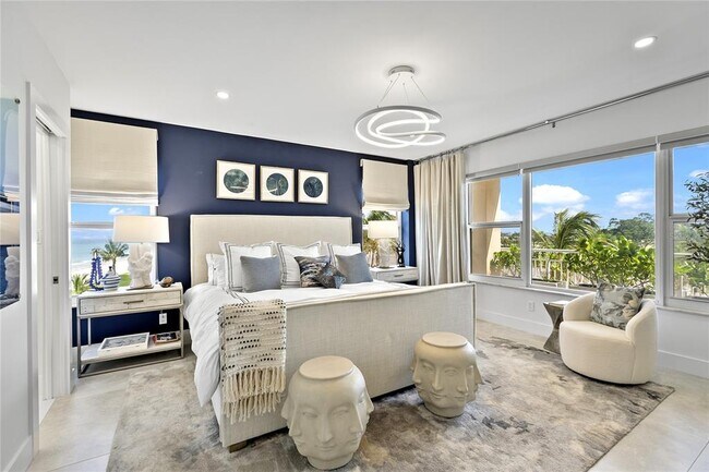 Building Photo - 601 Longboat Club Rd