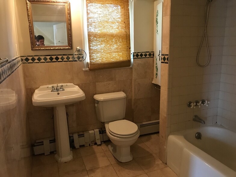 Upstairs marble bathroom - 23 south 6th avenue