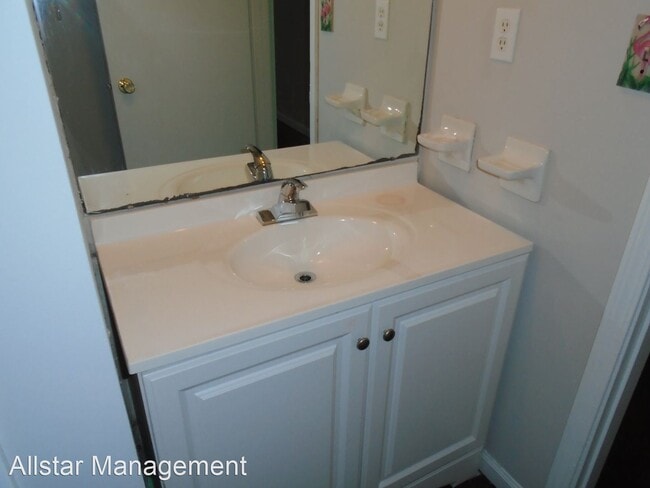 Building Photo - 4 br, 2 bath House - 4241 Faye Drive
