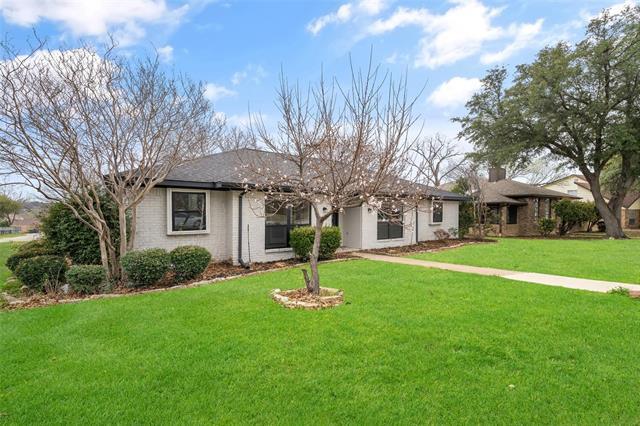 Building Photo - 1706 Southampton Dr