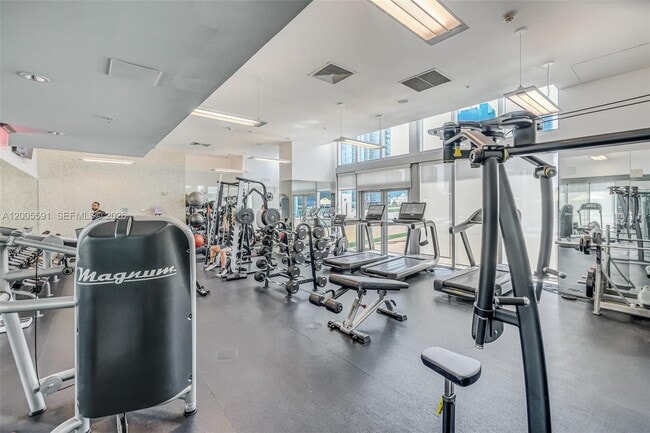 Building Photo - 92 SW 3rd St