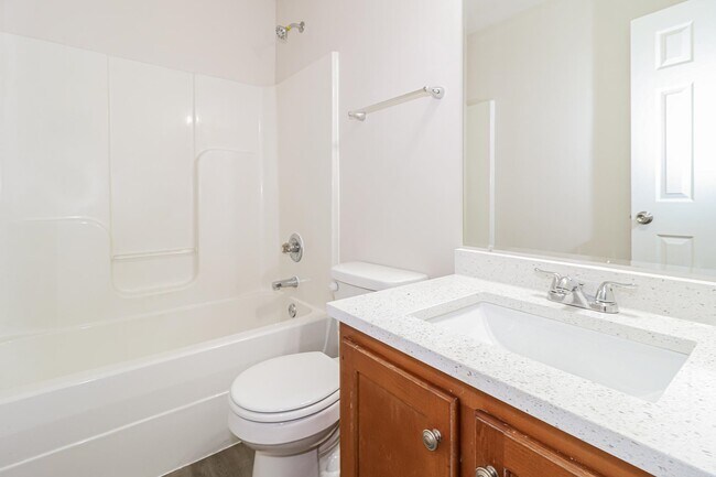 Building Photo - 10071 Branley Oak Dr