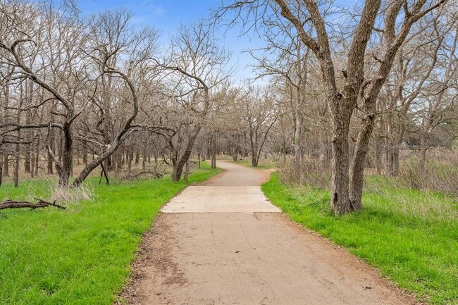 Building Photo - 180 Fletcher Bend